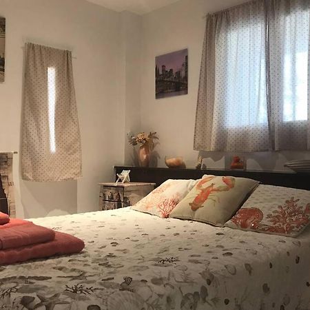 Apartamento En La Playa De Calafell. Barcelona Екстер'єр фото